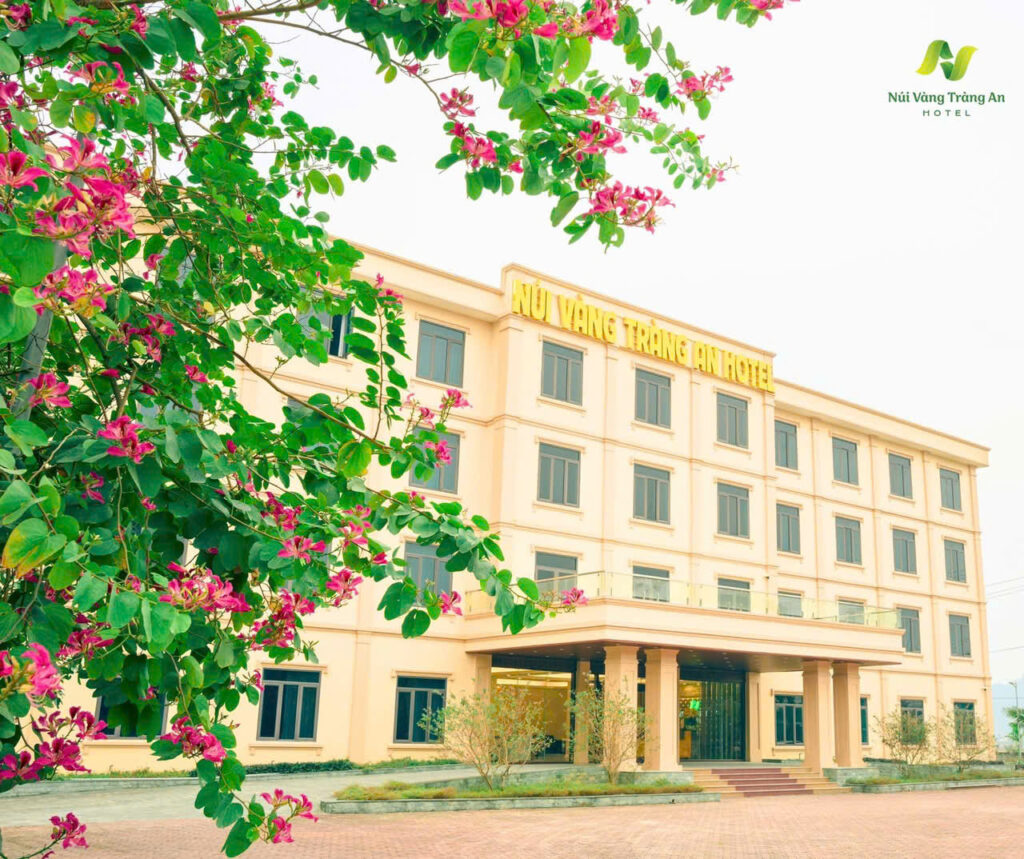 Khách sạn Núi Vàng Tràng An